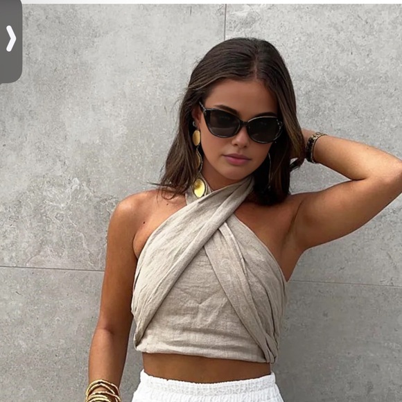 Commense criss cross Halter Top size small - Picture 1 of 3